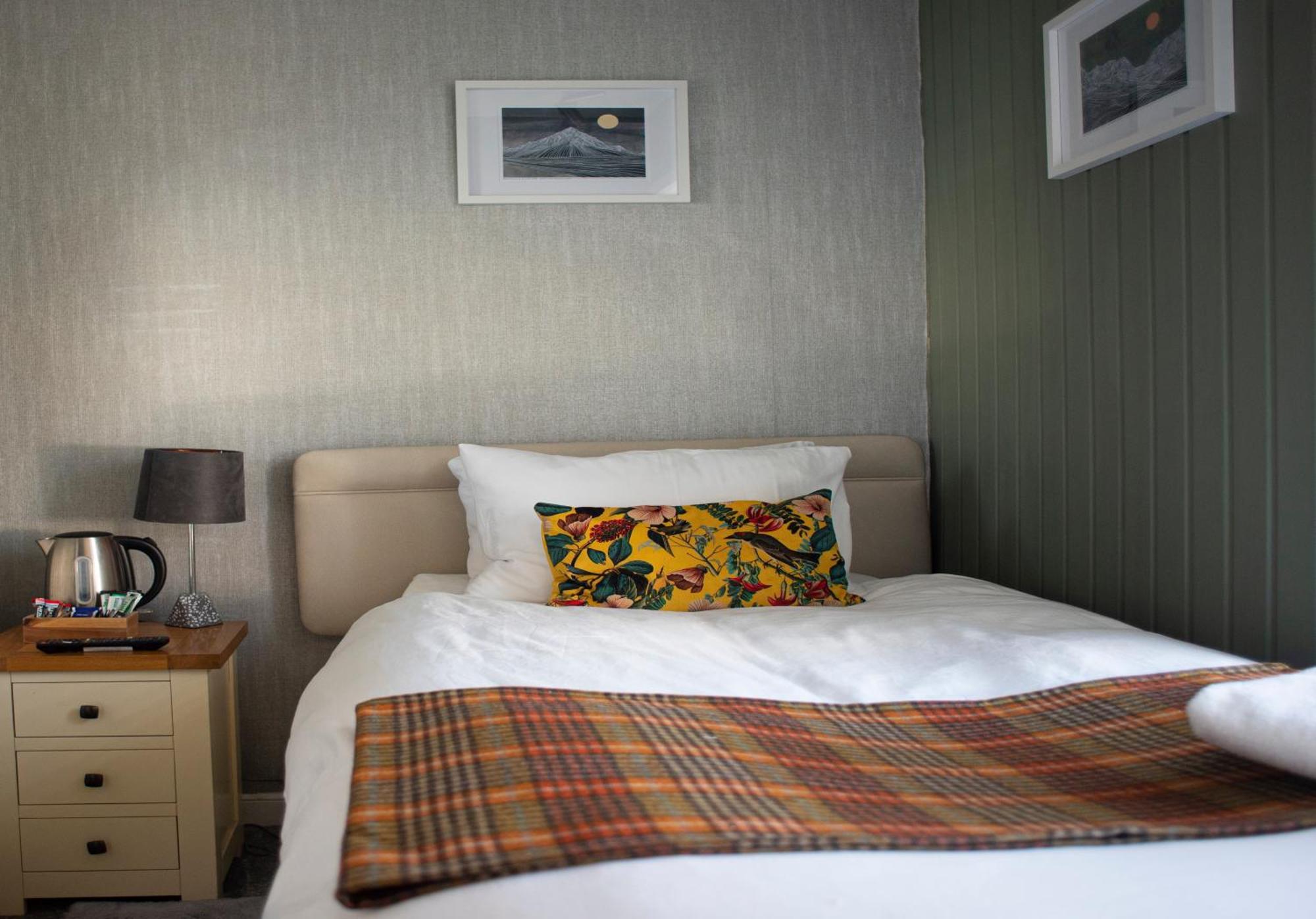 Red Lion, Coorie Inn Earlston 외부 사진